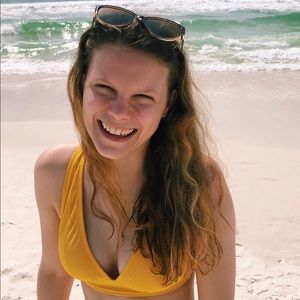 Meet your Posher, Ally